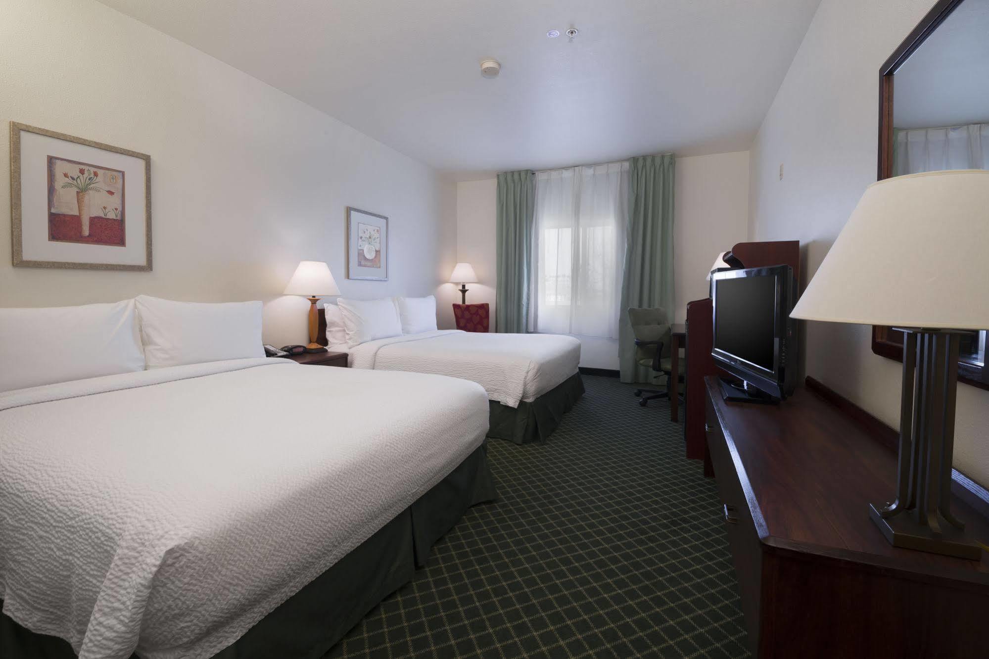 Fairfield Inn By Marriott טרייסי מראה חיצוני תמונה